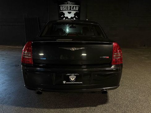 Used 2006 Chrysler 300 SRT8 w/ SRT Option Group II RWD image 6