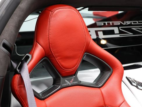 Used 2016 Chevrolet Corvette Z06 w/ 3LZ Preferred Equipment Group RWD image 84
