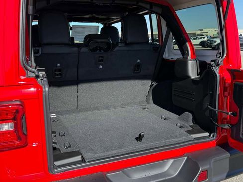 New 2026 Jeep Wrangler Unlimited Rubicon image 33