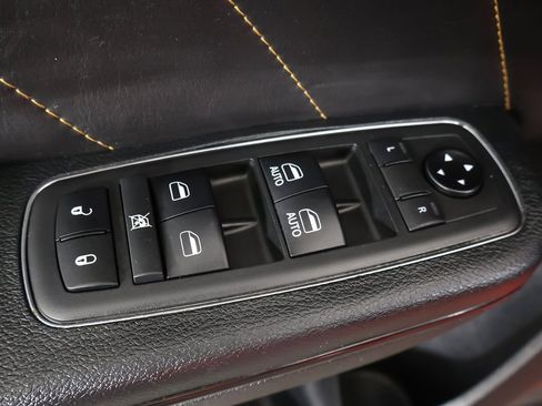 Used 2018 Dodge Charger R/T image 44