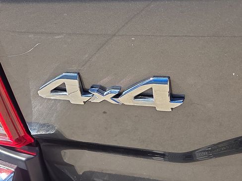 Used 2018 Toyota Tacoma SR5 image 27