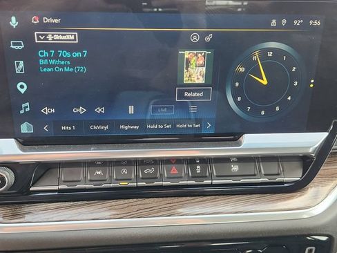Used 2025 Chevrolet Silverado 1500 LT AWD/4WD image 16