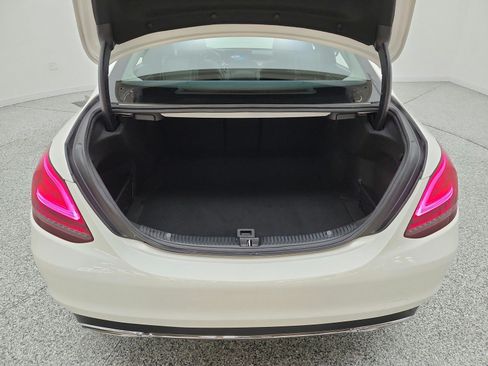 Used 2019 Mercedes-Benz C 300 Sedan image 21