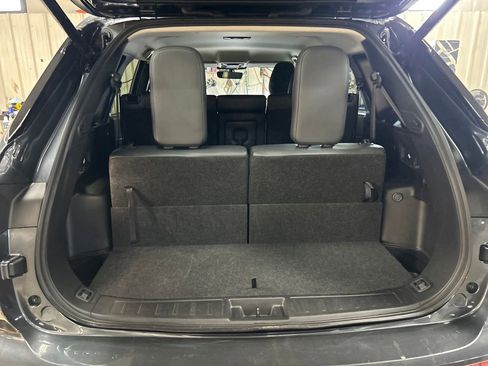 Used 2025 Mitsubishi Outlander AWD image 26