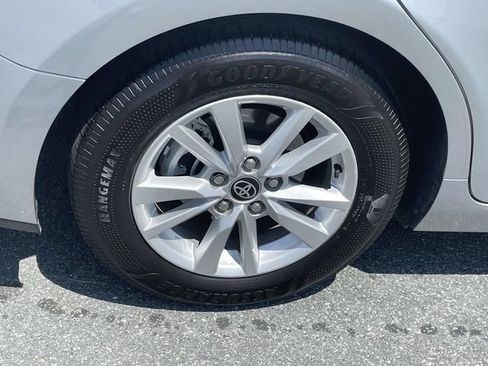 Used 2025 Toyota Camry LE w/ Convenience Package FWD image 7