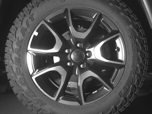 Used 2025 Jeep Compass Trailhawk AWD/4WD image 15