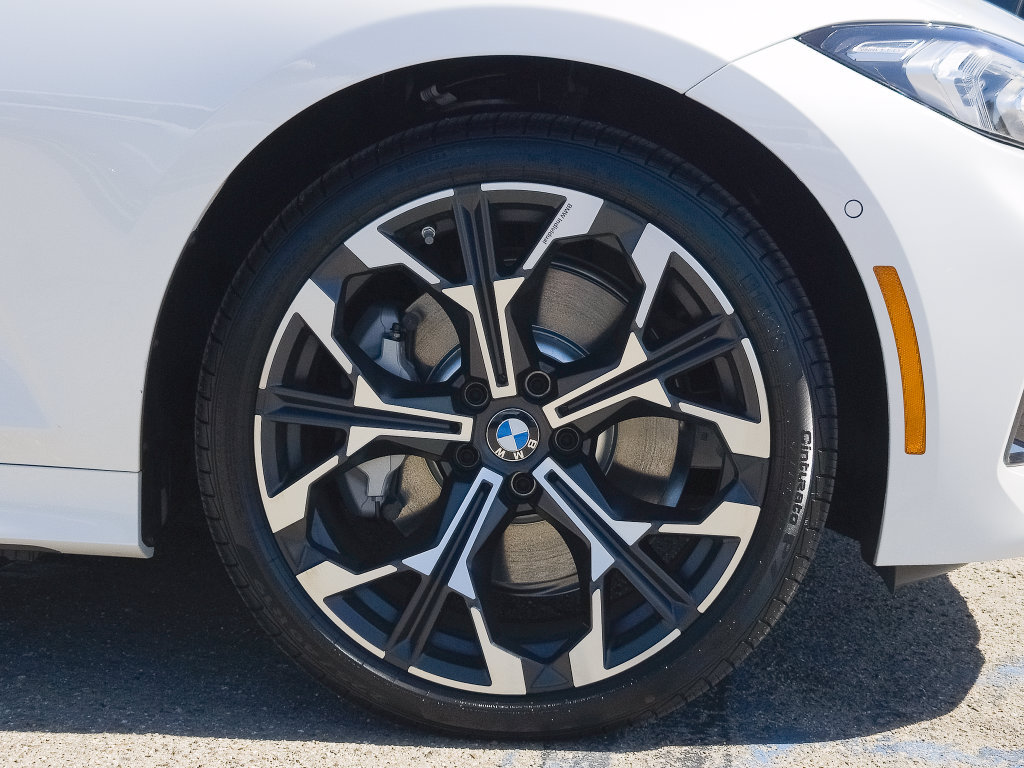New 2026 BMW 330i Sedan w/ Premium Package RWD image 4