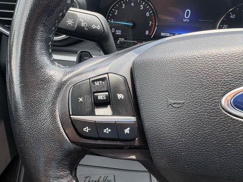 Used 2020 Ford Explorer XLT w/ Equipment Group 202A AWD/4WD image 13