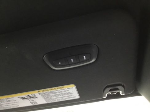 Used 2023 RAM 1500 Laramie AWD/4WD image 39