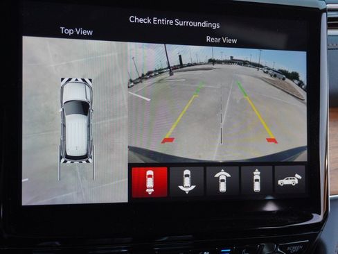 Used 2025 Jeep Grand Cherokee Summit AWD/4WD image 16