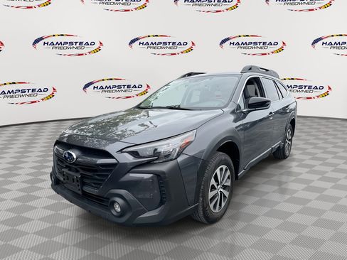 Used 2023 Subaru Outback Premium AWD/4WD image 1