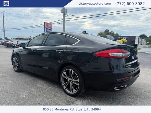 Used 2020 Ford Fusion Titanium AWD/4WD image 5
