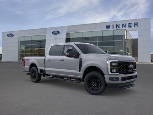 New 2026 Ford F250 Lariat w/ Black Appearance Package AWD/4WD image 32