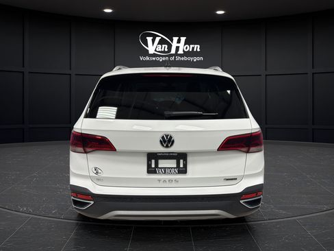 Used 2023 Volkswagen Taos SEL AWD/4WD image 4