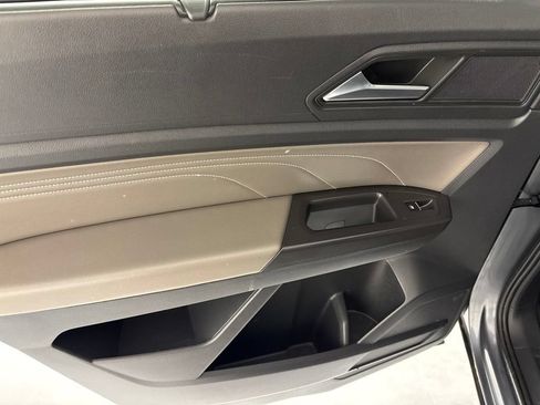 Used 2023 Volkswagen Atlas SE w/ Panoramic Sunroof Package FWD image 27