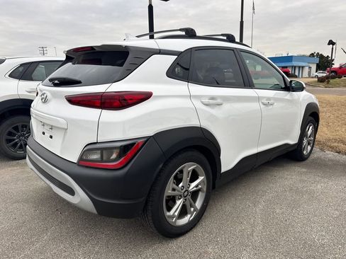 Used 2022 Hyundai Kona SEL image 4