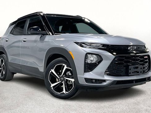 Used 2023 Chevrolet TrailBlazer RS w/ Sun and Liftgate Package image 1