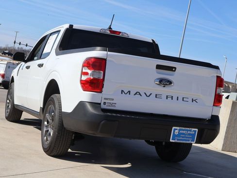 Used 2024 Ford Maverick XLT image 3