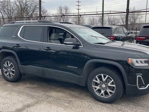Used 2023 GMC Acadia SLT image 28