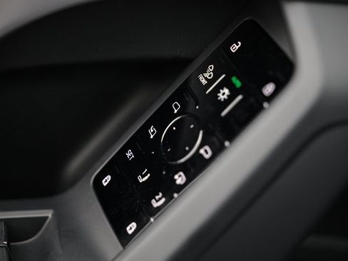 New 2025 Audi Q5 Prestige image 26