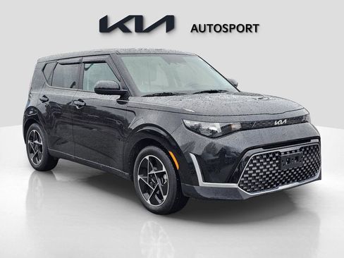 Certified 2023 Kia Soul EX image 5