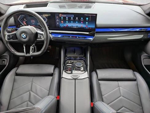 Certified 2024 BMW 540i xDrive w/ Premium Package image 18