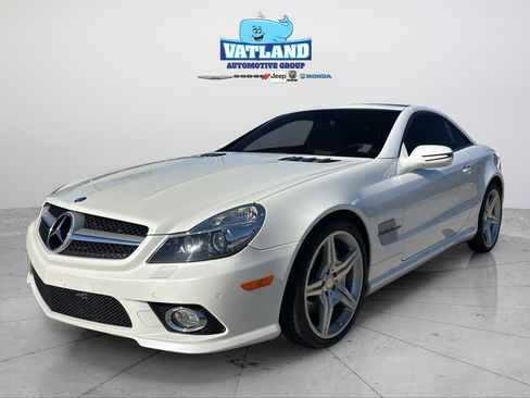 Used 2011 Mercedes-Benz SL 550 image 1