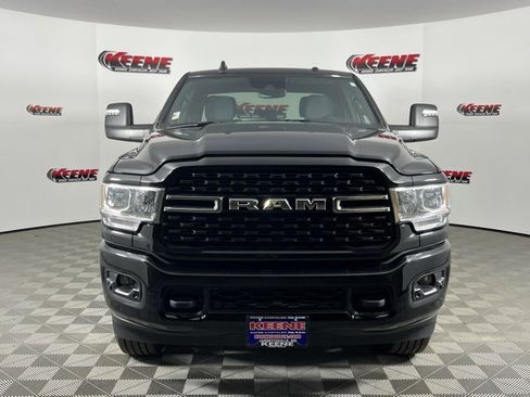 Used 2024 RAM 2500 Big Horn w/ Safety Group image 4