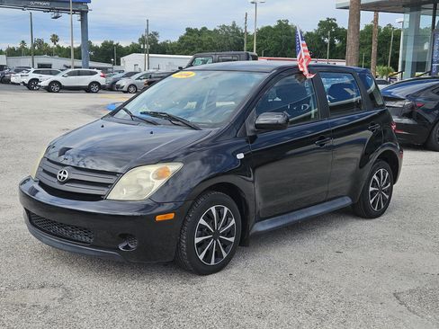 Used 2004 Scion xA FWD image 4