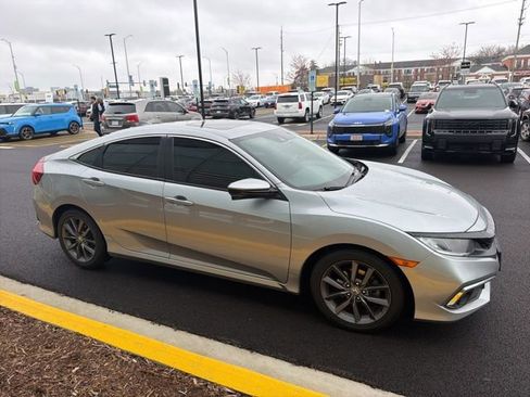 Used 2021 Honda Civic EX-L image 9