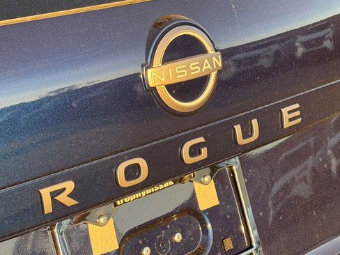 New 2026 Nissan Rogue SV image 8