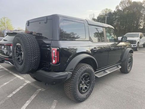 Certified 2025 Ford Bronco Badlands image 6
