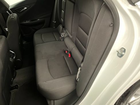 Used 2025 Chevrolet Malibu LT FWD image 13