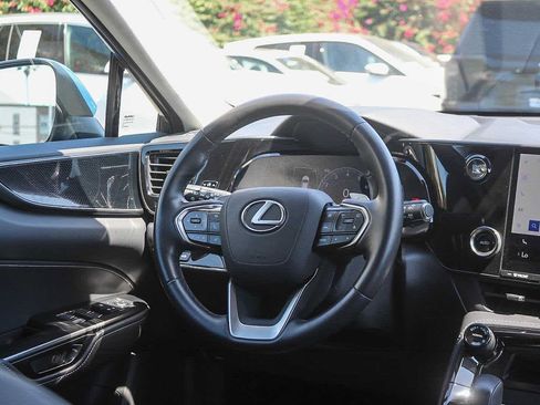 Used 2025 Lexus NX 250 FWD image 13