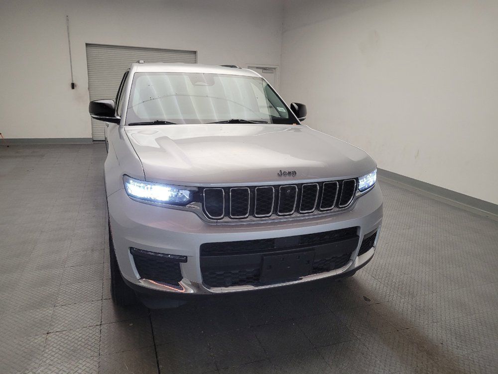 Used 2023 Jeep Grand Cherokee L Limited w/ Luxury Tech Group II AWD/4WD image 14