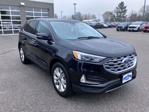 Used 2024 Ford Edge Titanium w/ Equipment Group 301A AWD/4WD image 4