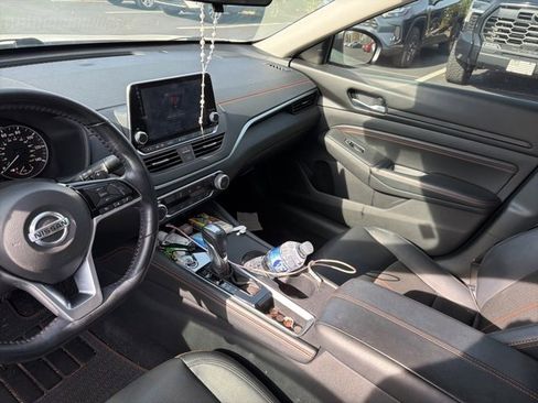 Used 2020 Nissan Altima 2.5 SR image 8