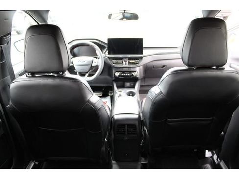 Used 2024 Ford Escape ST-Line w/ Tech Pack #1 FWD image 17