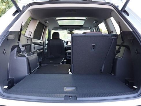 New 2026 Volkswagen Atlas Peak Edition image 8
