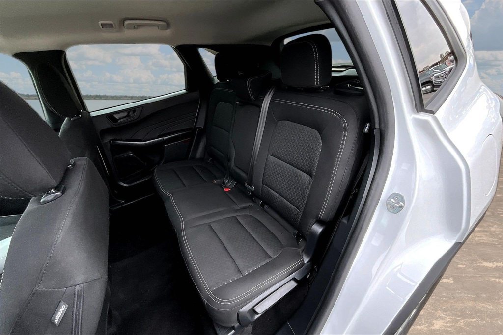 Certified 2025 Ford Escape Active FWD image 24