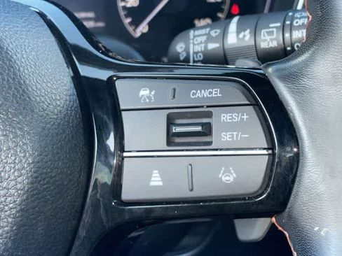 Used 2023 Honda Pilot Sport image 25