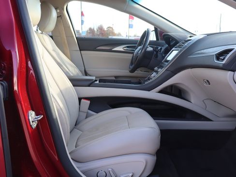 Used 2017 Lincoln MKZ Reserve image 16