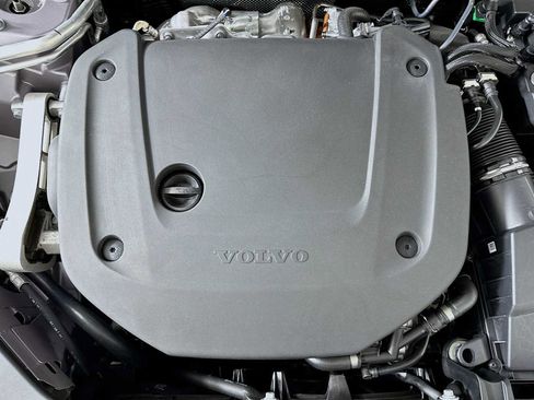 New 2026 Volvo XC90 B6 Plus w/ Protection Package AWD/4WD image 29