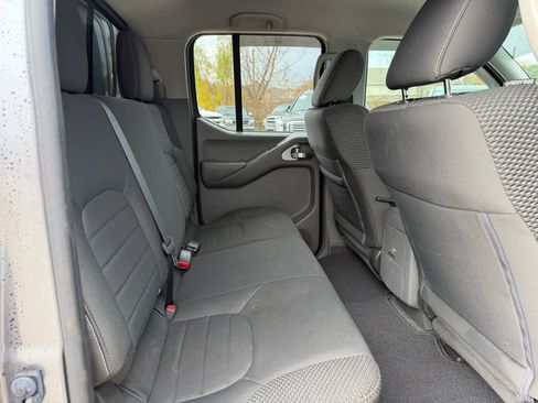 Used 2019 Nissan Frontier Desert Runner image 22