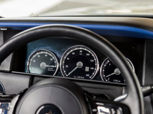 Used 2022 Rolls-Royce Cullinan image 13