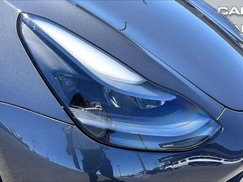 Used 2022 Tesla Model 3 Long Range AWD/4WD image 25
