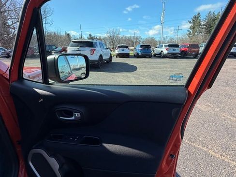 Used 2016 Jeep Renegade Sport w/ Power & Air Group AWD/4WD image 16