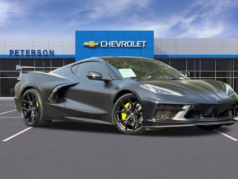 Used 2023 Chevrolet Corvette Stingray Premium Cpe w/ Z51 Performance Package RWD image 2