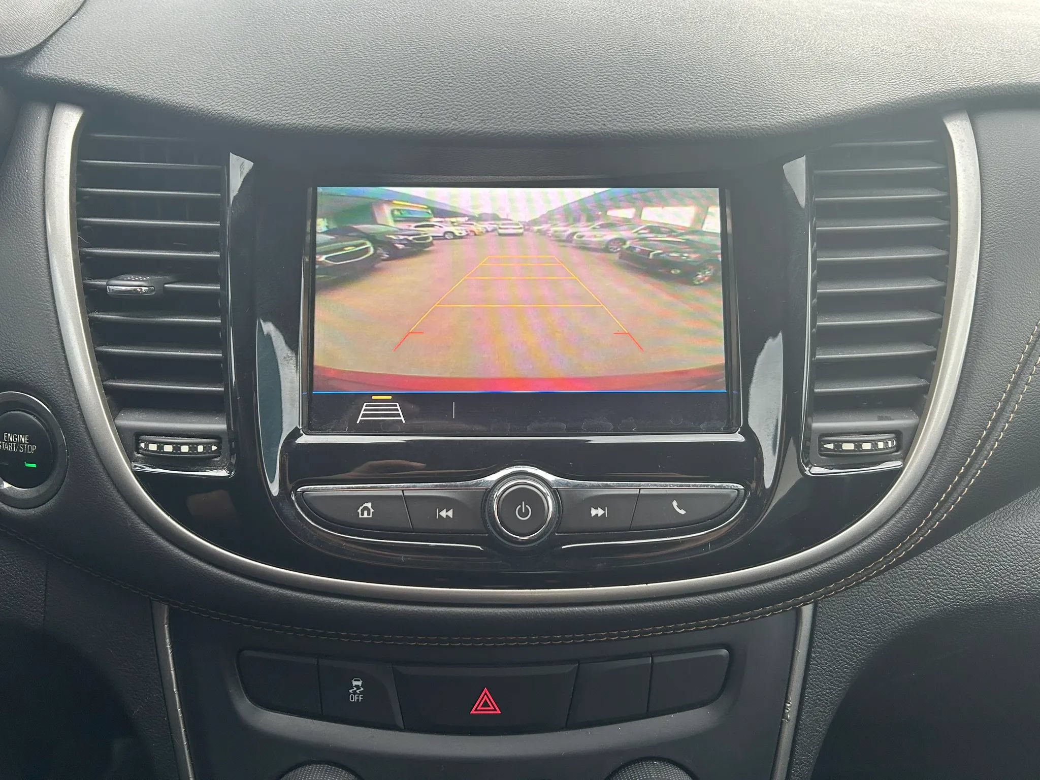 Used 2018 Chevrolet Trax LT w/ LT Convenience Package FWD image 21
