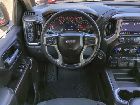 Used 2021 Chevrolet Silverado 1500 LT Trail Boss w/ Convenience Package II AWD/4WD image 16